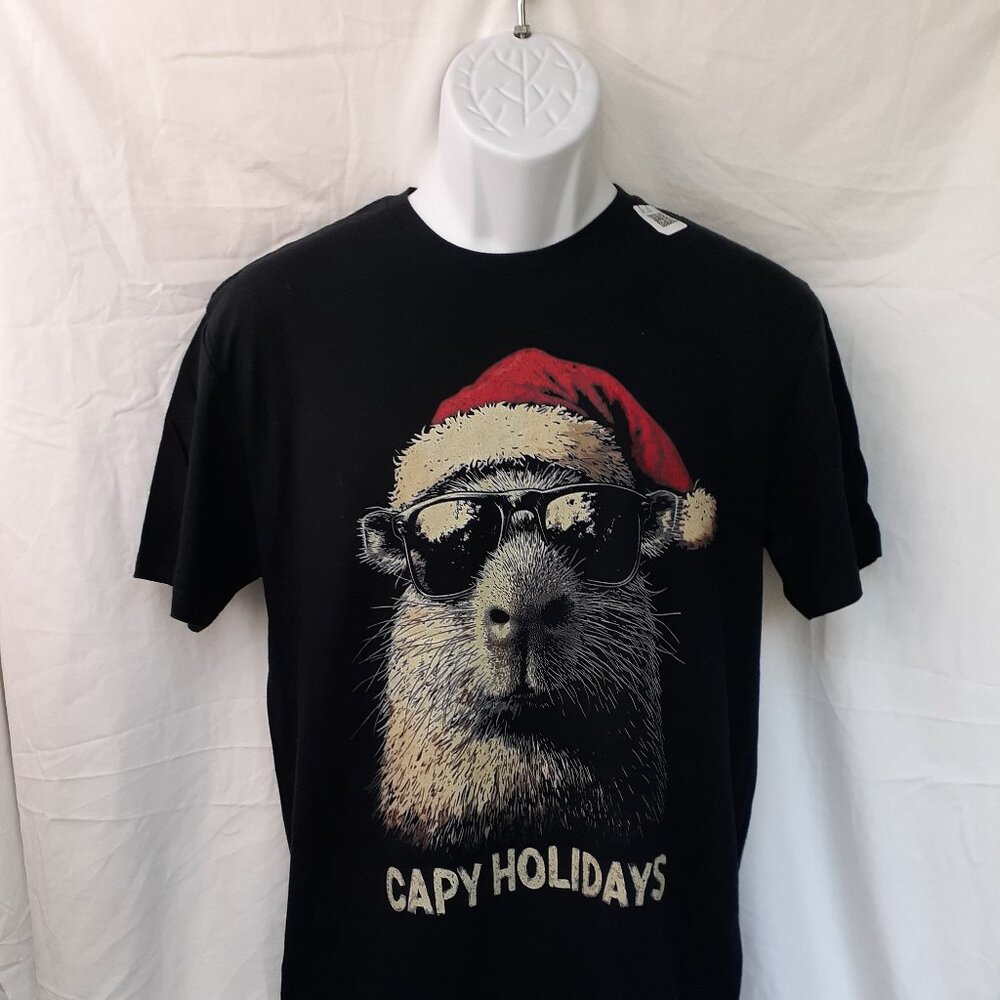 New Medium Capy Holidays Capybara Black T-Shirt